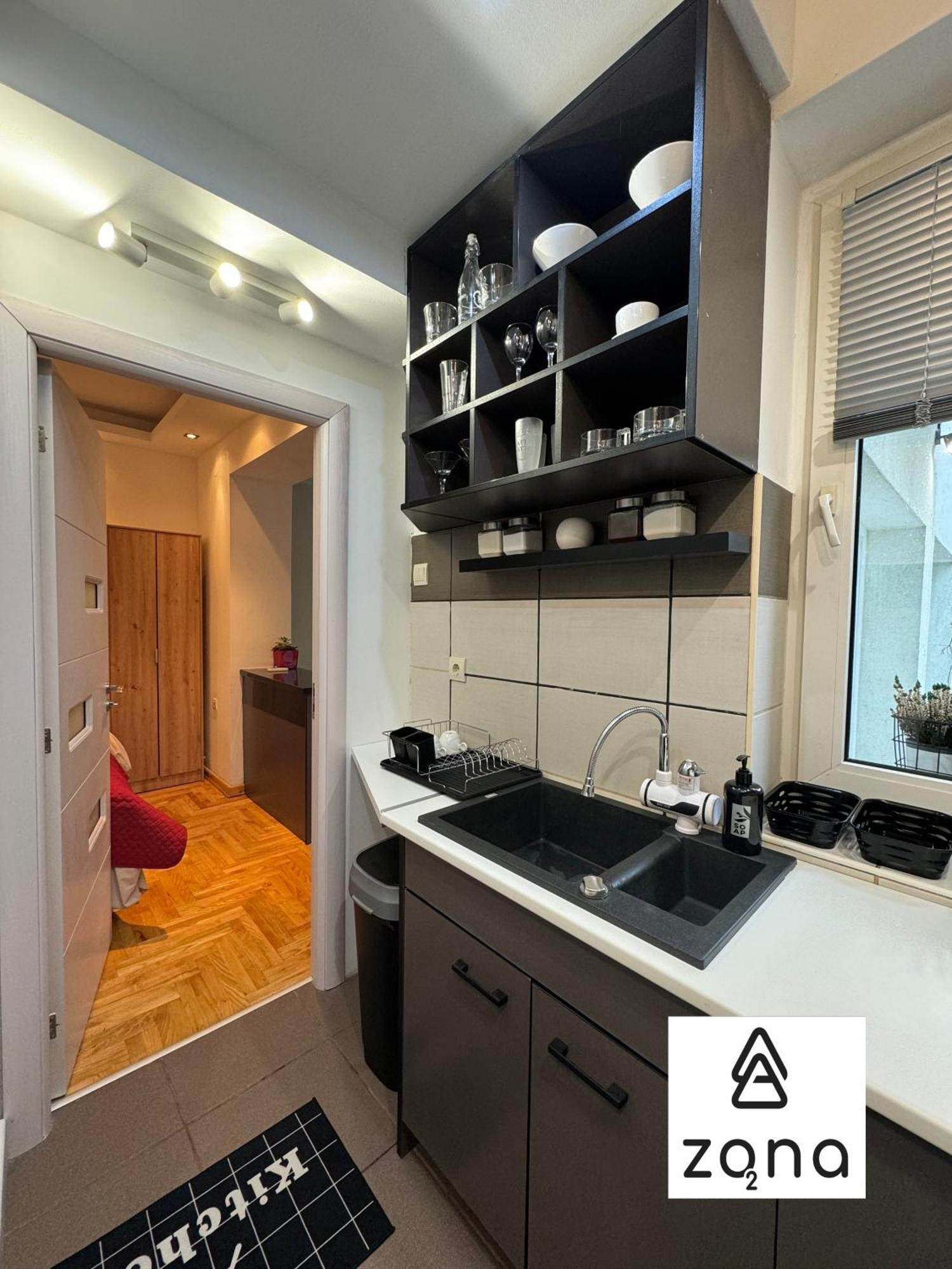 Apartment Zona 3 *